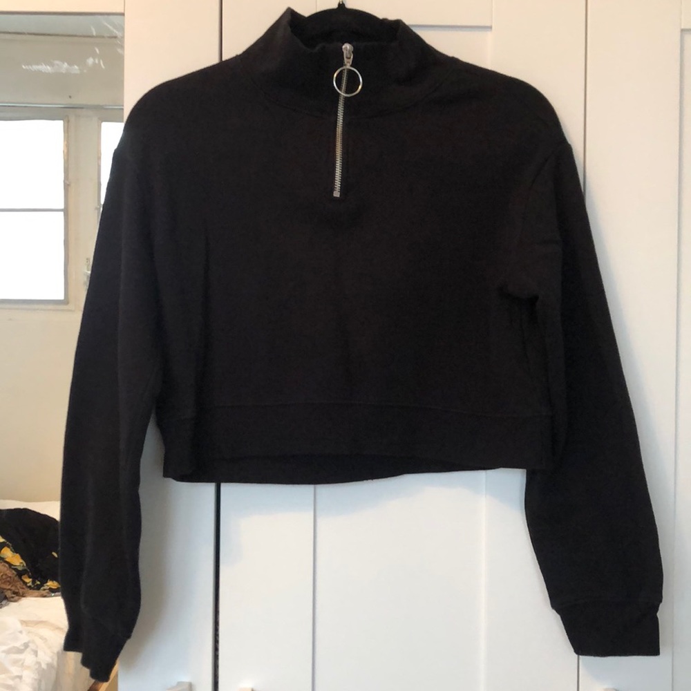 Sweater Crop Top